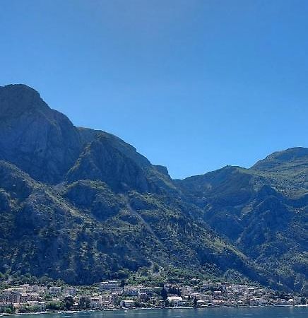 My Roots Apartment Kotor Exterior photo