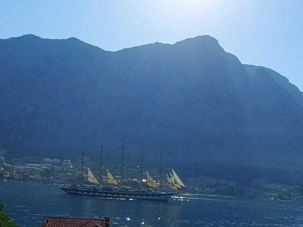 My Roots Apartment Kotor Exterior photo