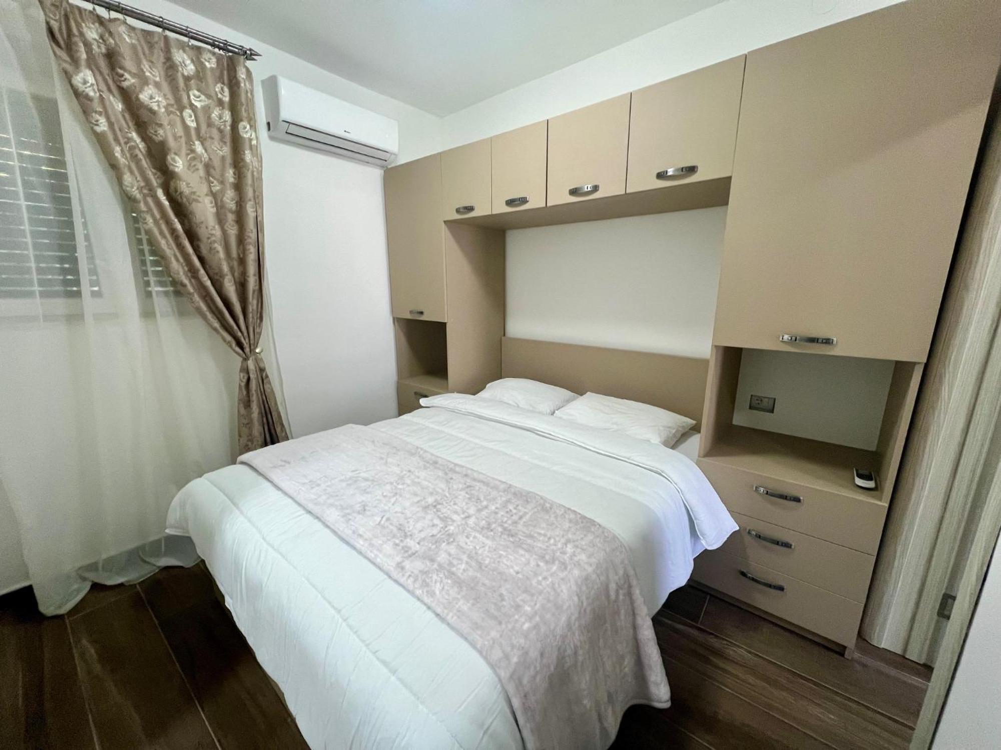 My Roots Apartment Kotor Exterior photo